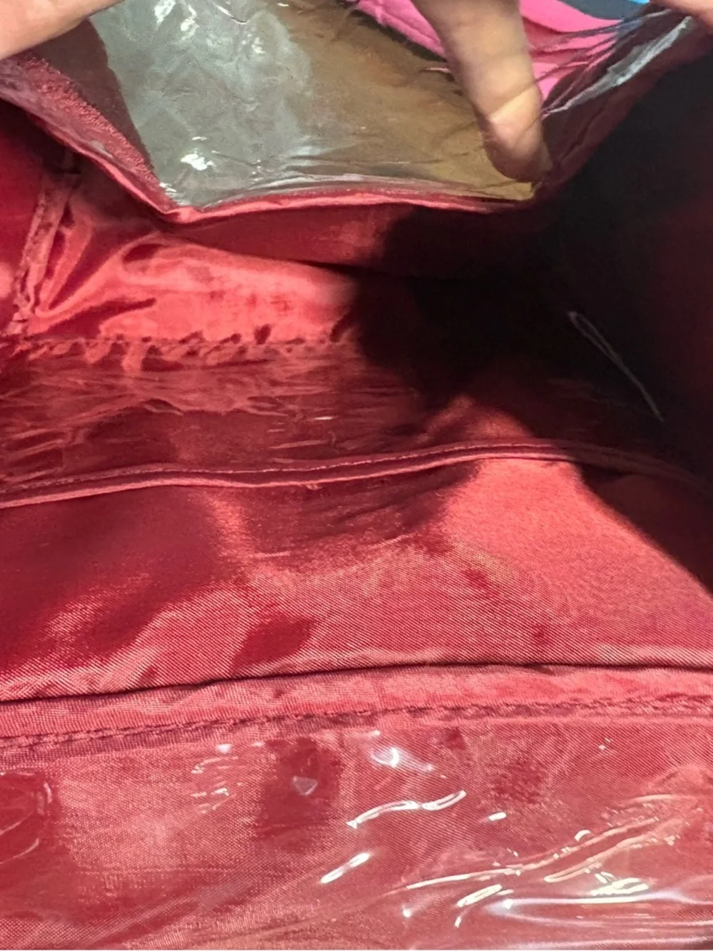 Paris Liquid Touch & Mini-me Lip Gloss Set in Burgundy - Picture 8 of 10